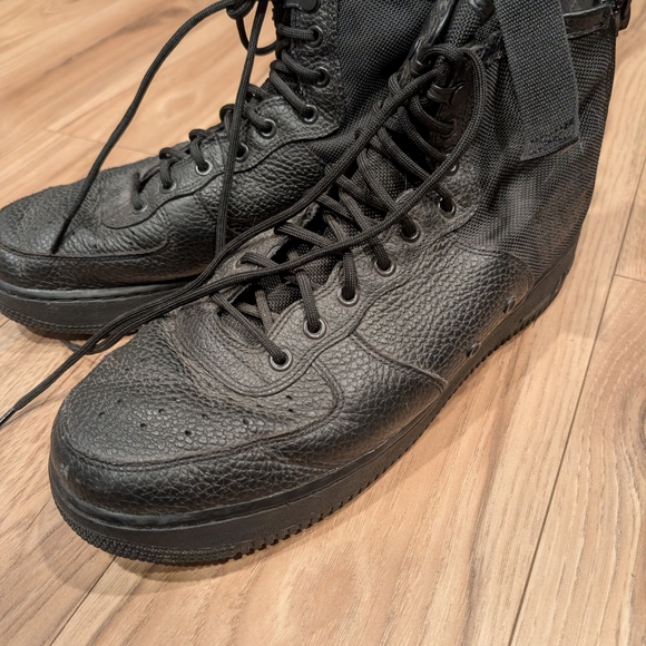 Air Black Men's High-Top Sneakers - Picture 2 of 5